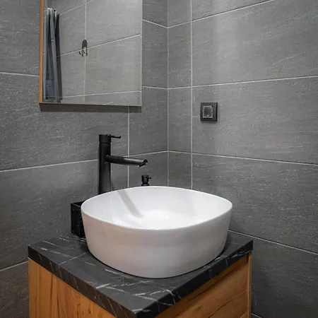 Apart Otel Hill View B121, *